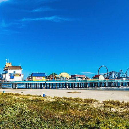 Perfect Location Spacious Yard Coffee Bar At This Lovely Beach Home Galveston Ngoại thất bức ảnh