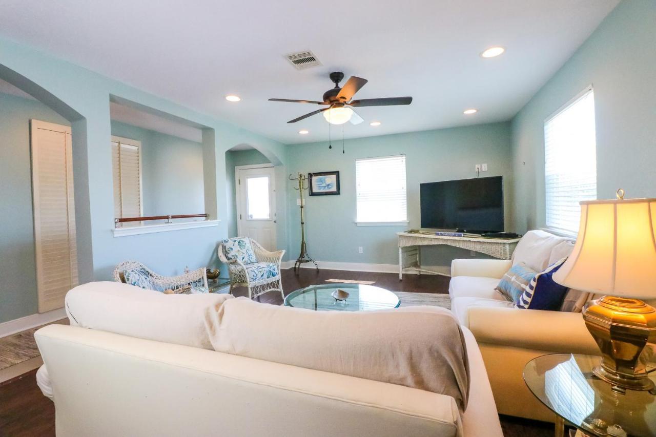 Perfect Location Spacious Yard Coffee Bar At This Lovely Beach Home Galveston Ngoại thất bức ảnh