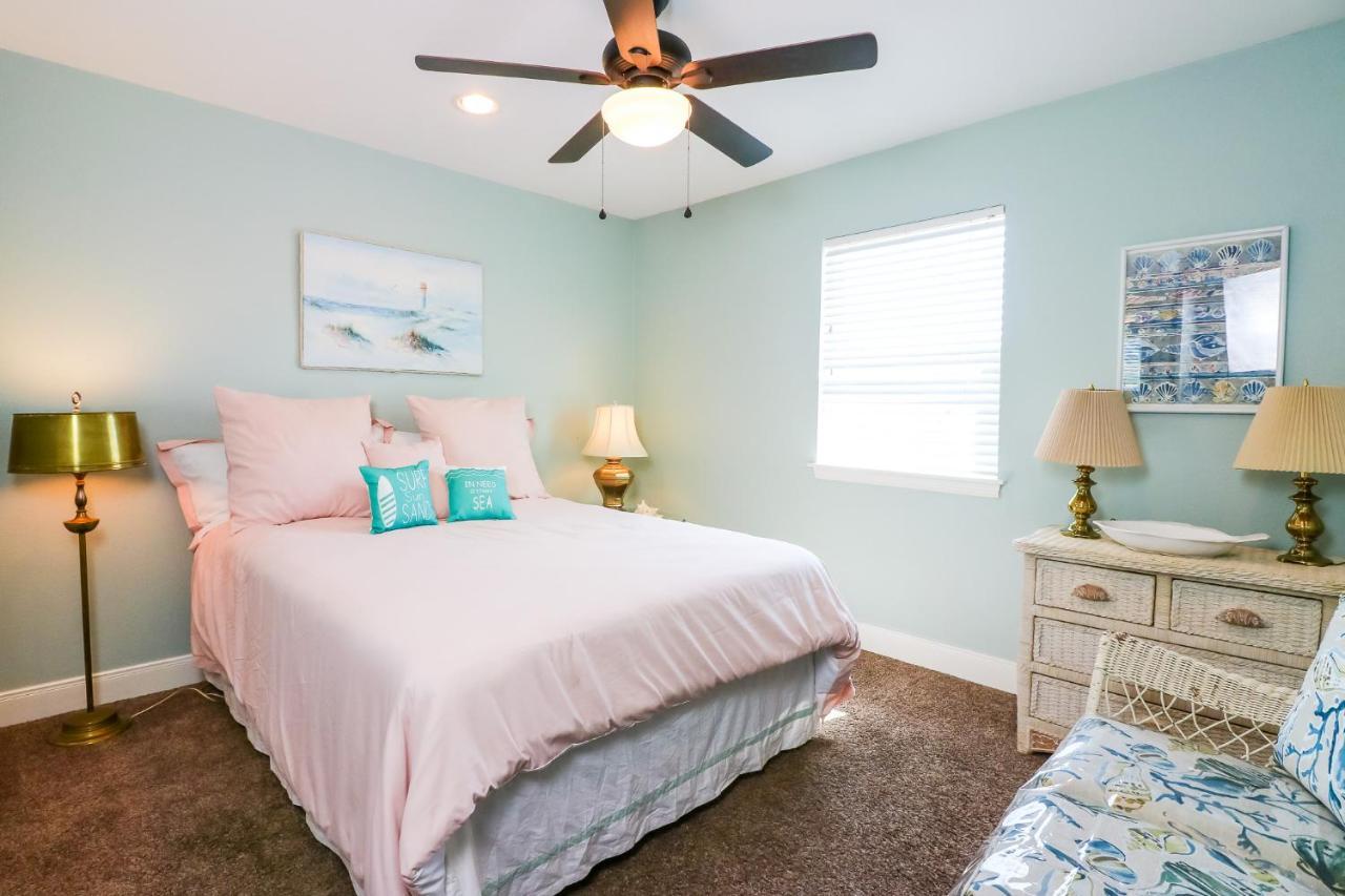 Perfect Location Spacious Yard Coffee Bar At This Lovely Beach Home Galveston Ngoại thất bức ảnh