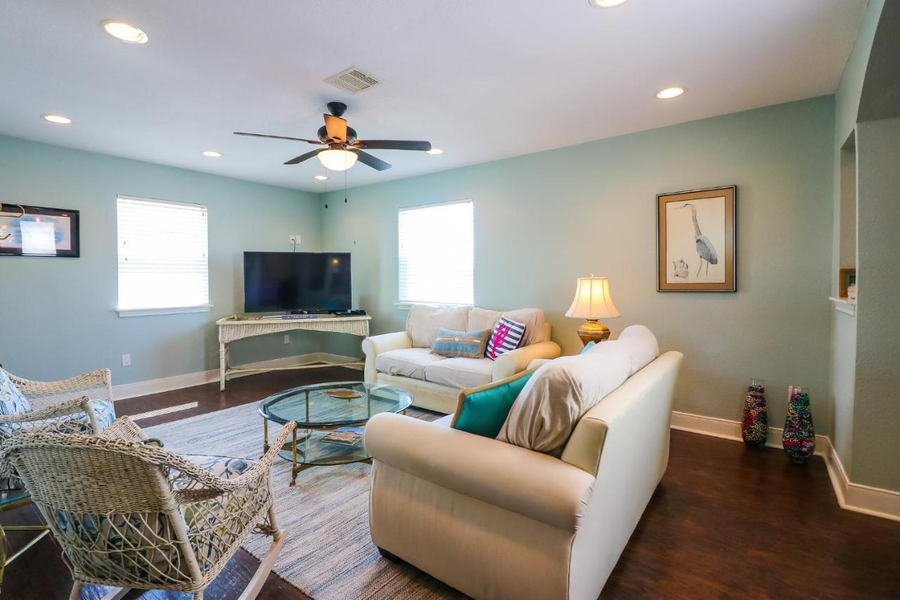 Perfect Location Spacious Yard Coffee Bar At This Lovely Beach Home Galveston Ngoại thất bức ảnh